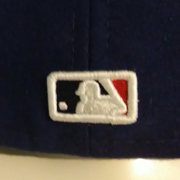 FINAL SALE! GUC LA Hat - Picture 5 of 8